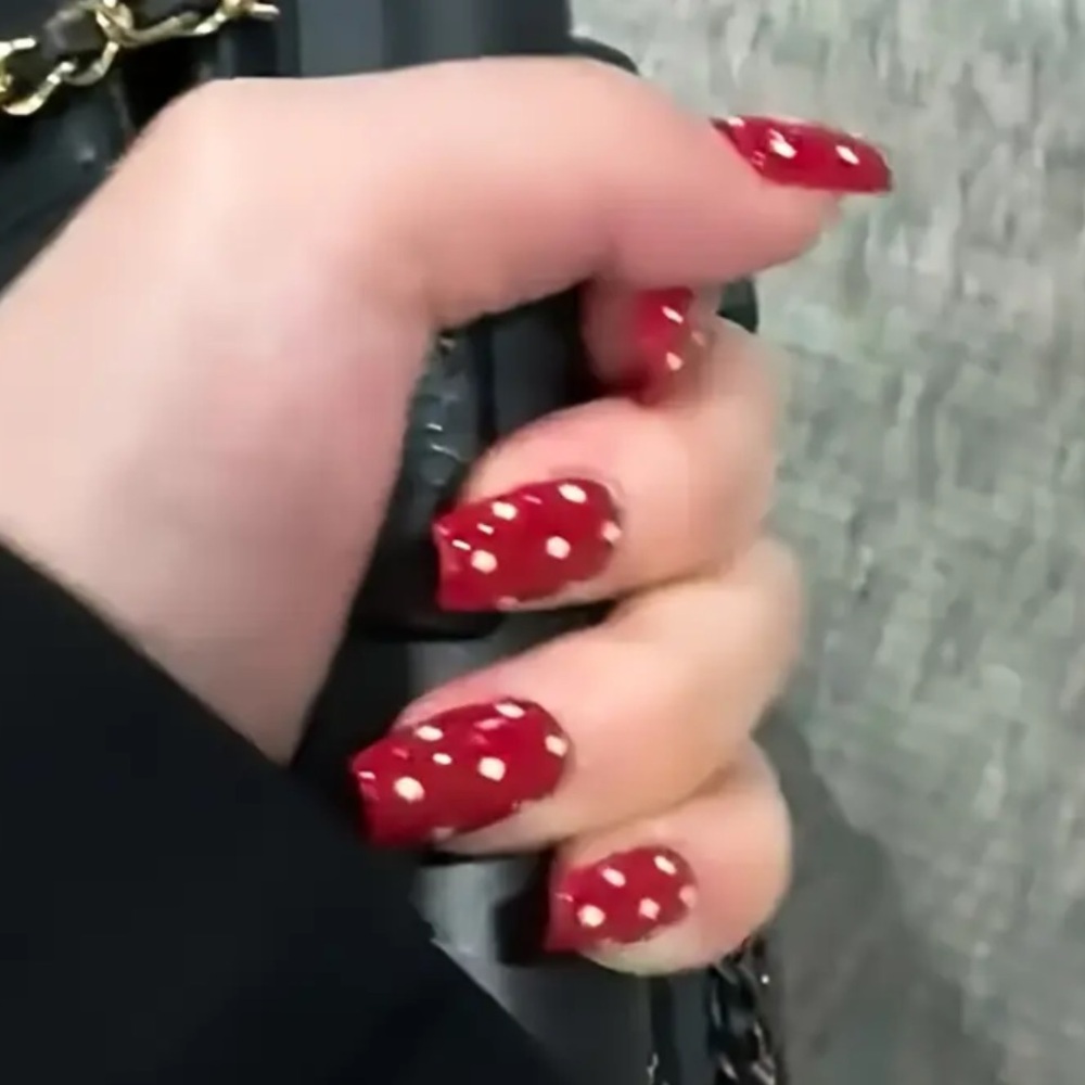 Red and White Polka Dot Press on Nails